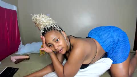 Kinky online show from 09.25.25