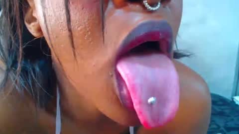 Snapshot of kinkynaghty chatting on 06.26.26 kinkynaghty online show from 06.26.26