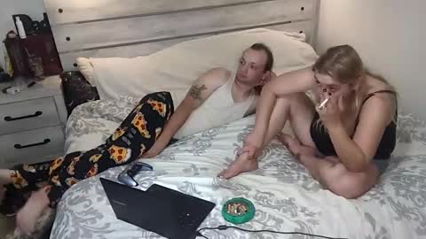 kinkyqueenandpet95 online show from 09.29.25