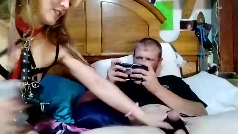 Snapshot of kinkyteam6969 chatting on 10.31.25 kinkyteam6969 online show from 10.31.25