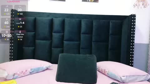 kinkywildmilf online show from 12.18.25