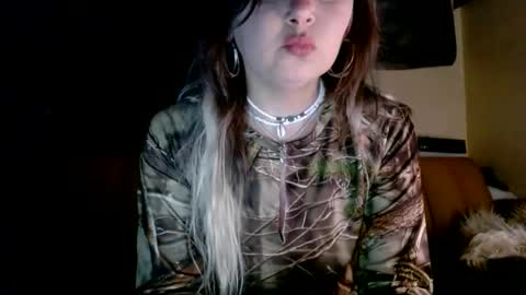 Snapshot of kipsy420 chatting on 04.20.26 Kipsy Rose online show from 04.20.26