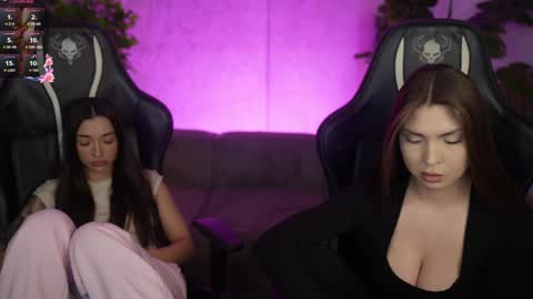 Snapshot of kira0541 chatting on 03.31.26 Sweet girls online show from 03.31.26