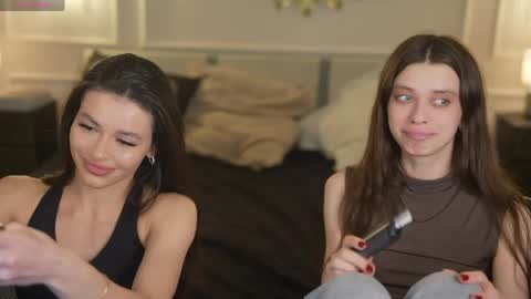 Snapshot of kira0541 chatting on 04.14.26 Sweet girls online show from 04.14.26