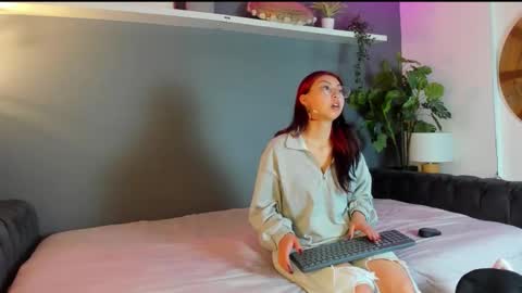 Snapshot of kira_exe chatting on 02.16.26 kira_exe online show from 02.16.26