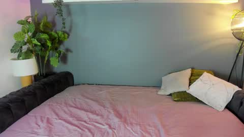 Snapshot of kira_exe chatting on 02.18.26 kira_exe online show from 02.18.26