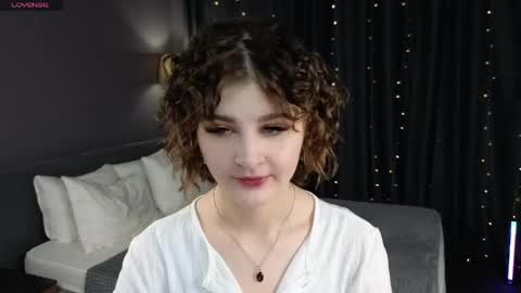 Snapshot of kira_fluffy chatting on 06.06.26 Kira online show from 06.06.26