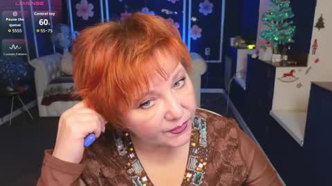 Kira Kennet online show from 12.22.25