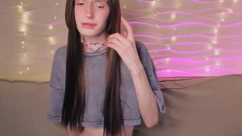 Snapshot of kira_long chatting on 02.18.26 MADI online show from 02.18.26