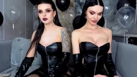 Snapshot of kira_mmr chatting on 11.01.25 Kira and friends online show from 11.01.25