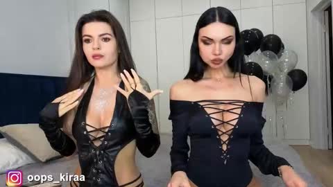 Snapshot of kira_mmr chatting on 11.10.25 Kira and friends online show from 11.10.25