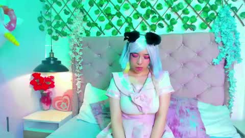 Snapshot of kira_yuzu chatting on 05.26.26 Kira online show from 05.26.26