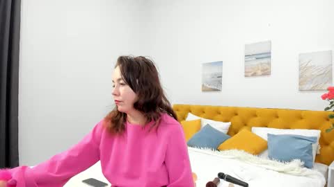 kiraadamss online show from 10.18.25