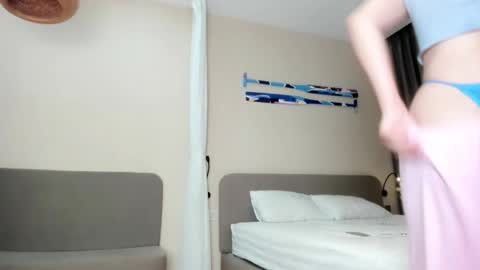 Snapshot of kiraempire chatting on 02.26.26 love you online show from 02.26.26