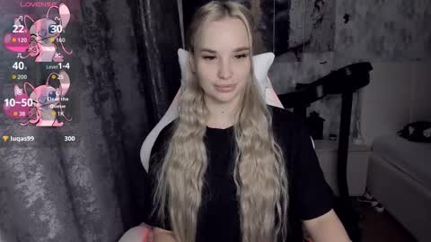 kirakrox online show from 11.18.25