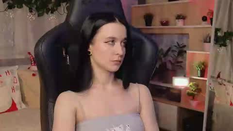 Kira    online show from 02.15.25