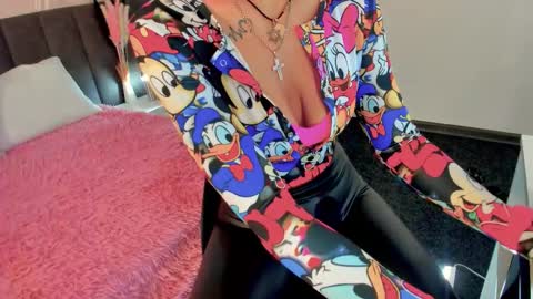 Kira online show from 09.17.25