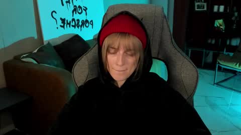 Kira online show from 11.01.25