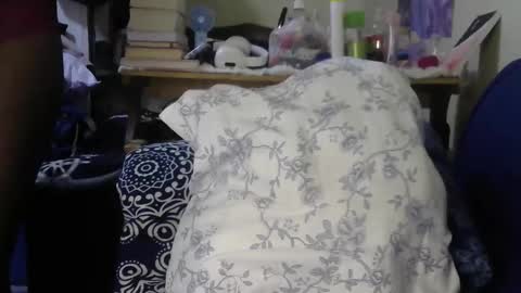 Snapshot of kiranoir1 chatting on 12.02.25 Kira online show from 12.02.25