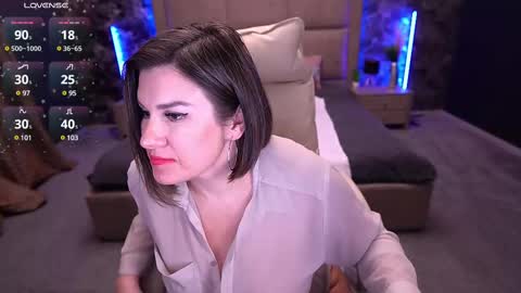 Snapshot of kiraroxx chatting on 02.23.25 Kira online show from 02.23.25