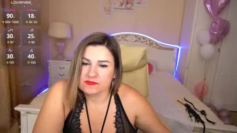 Snapshot of kiraroxx chatting on 03.02.25 Kira online show from 03.02.25