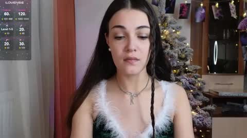 Snapshot of kiraturner chatting on 12.29.24 Kira cute online show from 12.29.24