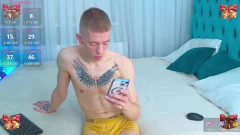 Snapshot of kireev_ chatting on 12.09.24 online show from 12.09.24