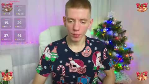 Snapshot of kireev_ chatting on 12.14.24 online show from 12.14.24