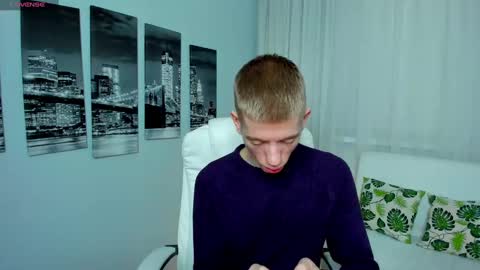 Snapshot of kireev_ chatting on 12.24.24 online show from 12.24.24