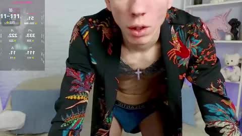 Snapshot of kireev_ chatting on 01.13.25 online show from 01.13.25