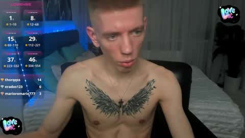 Snapshot of kireev_ chatting on 01.31.25 online show from 01.31.25