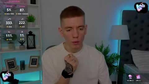 Snapshot of kireev_ chatting on 02.04.25 online show from 02.04.25