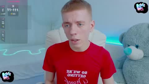 Snapshot of kireev_ chatting on 02.10.25 online show from 02.10.25