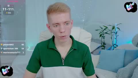 Snapshot of kireev_ chatting on 02.14.25 online show from 02.14.25