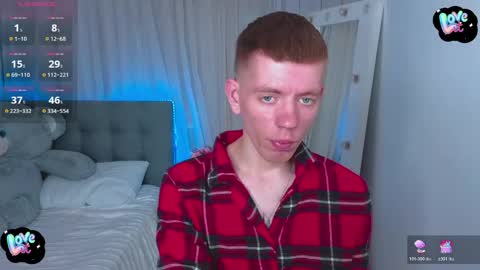 Snapshot of kireev_ chatting on 04.29.26 online show from 04.29.26