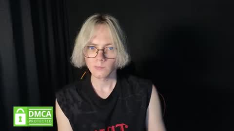 Snapshot of kirill_20_cm chatting on 06.28.26 Kirill and Andrey online show from 06.28.26