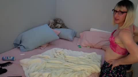 Onya online show from 01.11.25