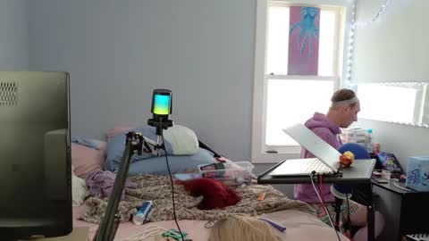 Onya online show from 02.22.25