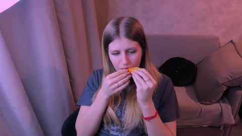 Kira online show from 01.22.25