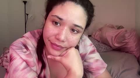 Snapshot of kissandcurrency chatting on 03.04.26 Kiss Currency online show from 03.04.26