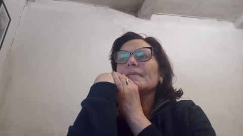 kissandvibe online show from 04.08.26