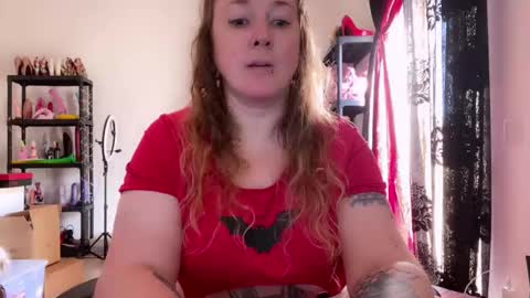 Snapshot of kissica chatting on 11.14.25 kissica online show from 11.14.25