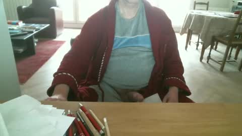 kisslog1 online show from 12.29.24