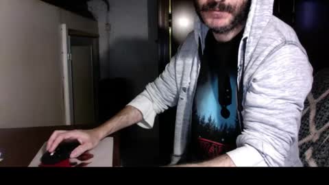 Snapshot of kissofbanned1983 chatting on 10.30.25 kissofbanned1983 online show from 10.30.25