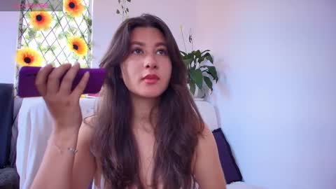 Snapshot of kisstarxxx chatting on 01.16.26 Helena and Brad online show from 01.16.26