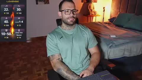 Snapshot of kite__ chatting on 02.16.26 kite__ online show from 02.16.26