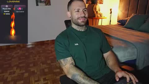 Snapshot of kite__ chatting on 02.19.26 kite__ online show from 02.19.26