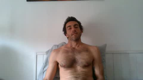 Snapshot of kitosssss chatting on 11.04.25 Steve Cocks online show from 11.04.25