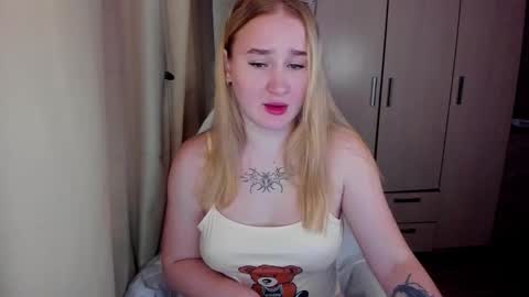 Snapshot of kitten_sun chatting on 02.26.26 kitten_sun online show from 02.26.26