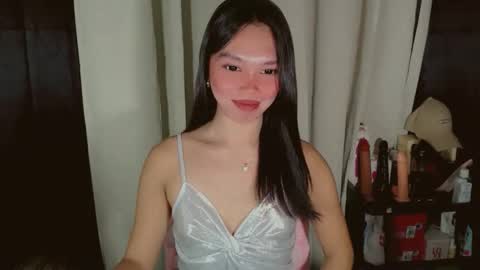 Snapshot of kitteylovesyou chatting on 02.05.26 KITTY online show from 02.05.26